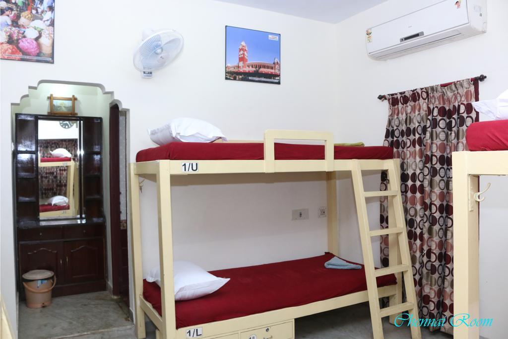 Elements Hostel Madrás Habitación foto